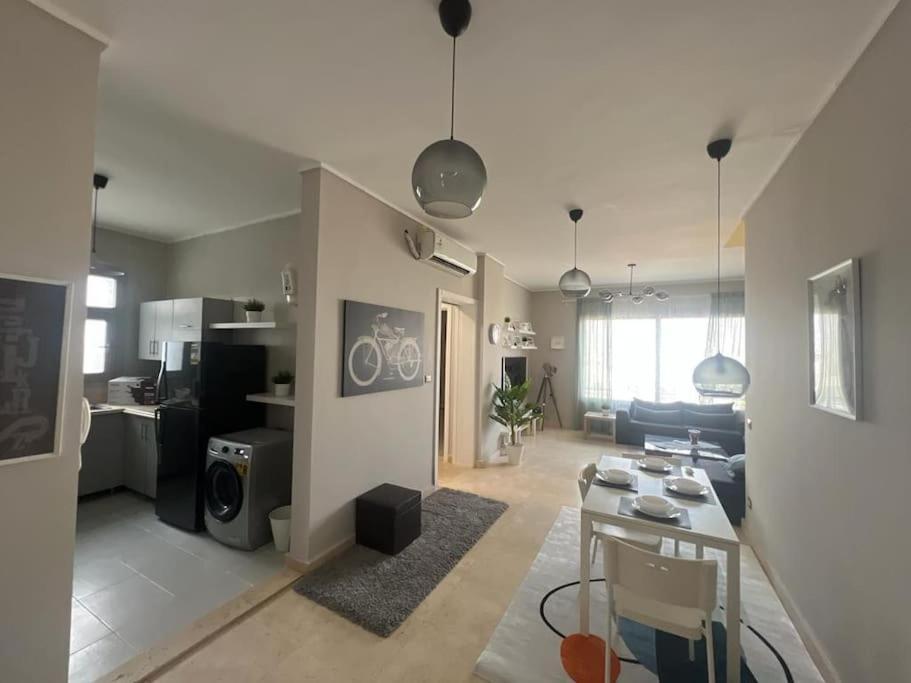 Cozy And Calm In Apartment *